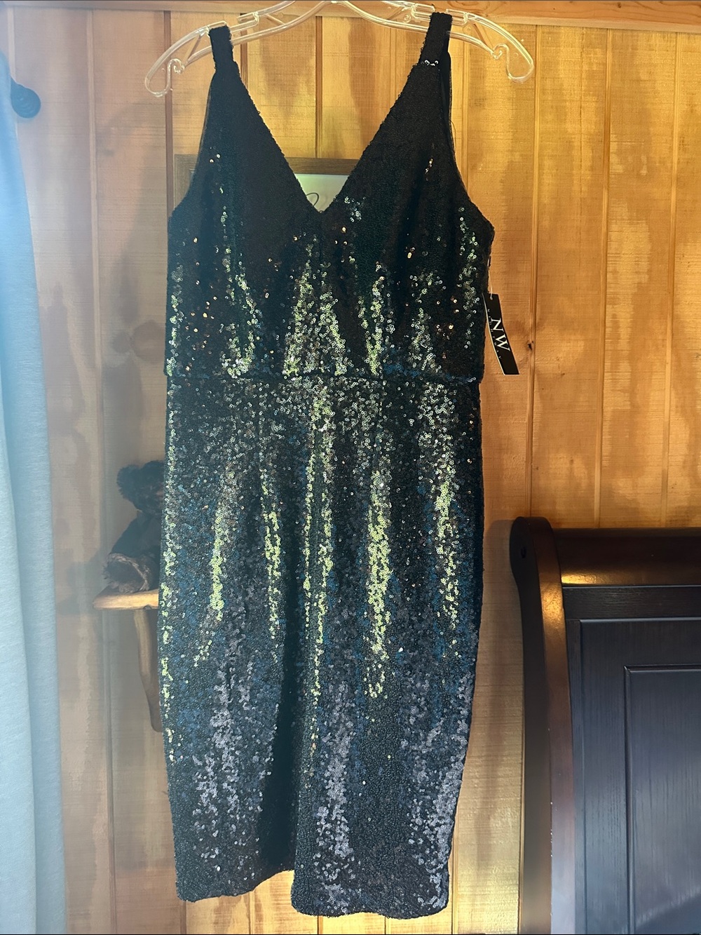 Women's Black Sequin V-Neck Midi Dress 8261.5